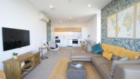Superb Apartment Complex- 2 bedroom- Smart 49TV